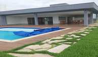 26- Piscina